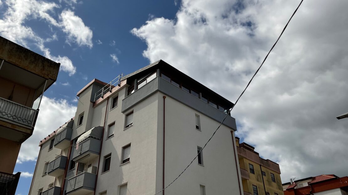 Attico interamente ristrutturato
